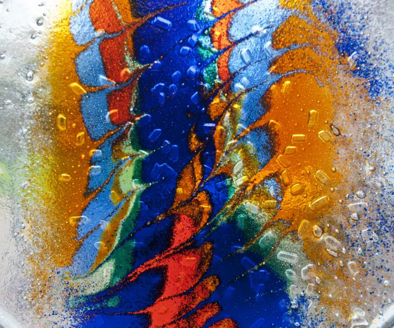  (348) Glasfisch blue präsentiert: Abstrakt