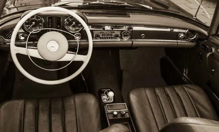  (501) Benz präsentiert:  