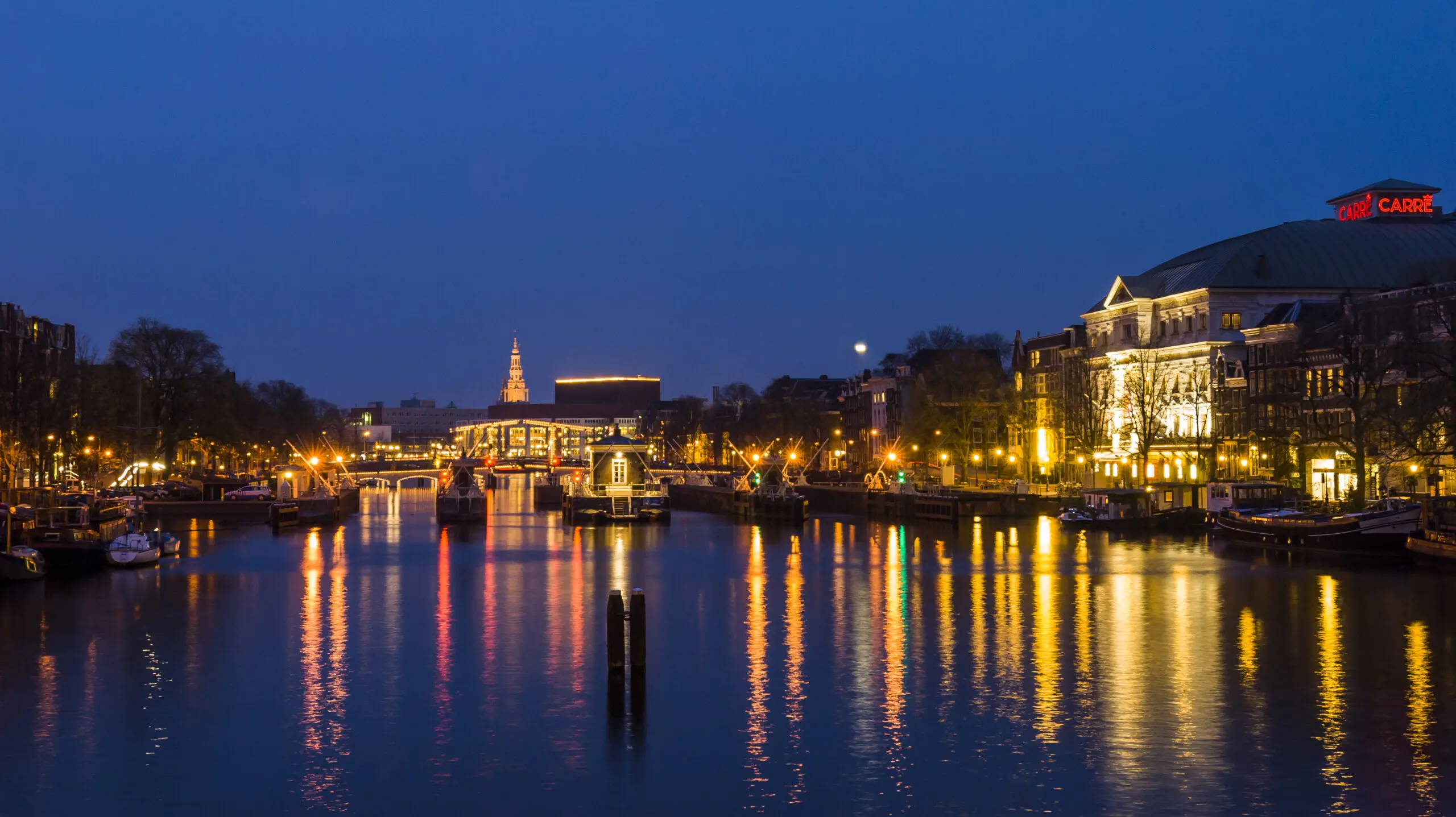 Wandbild (1796) Amsterdam Night präsentiert: Wasser,Architektur,Detailaufnahmen,Skylines,Sonstige Architektur,Sehenswürdigkeiten,Bäche und Flüsse