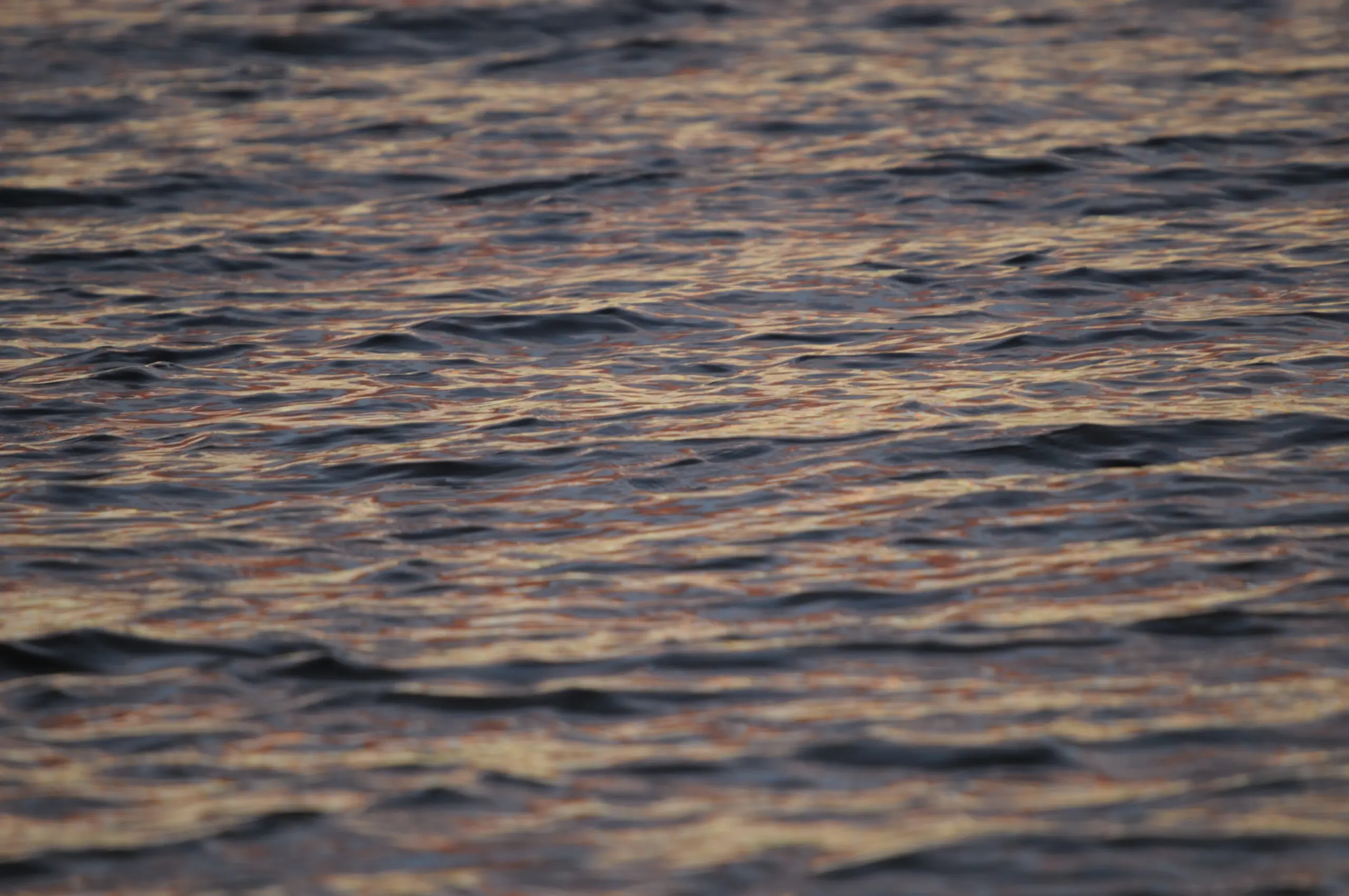 Wandbild (1898) Evening Colors präsentiert: Wasser,Details und Strukturen,Abstrakt,Natur,Landschaften,Gewässer,Seen,Wasserspiegelungen