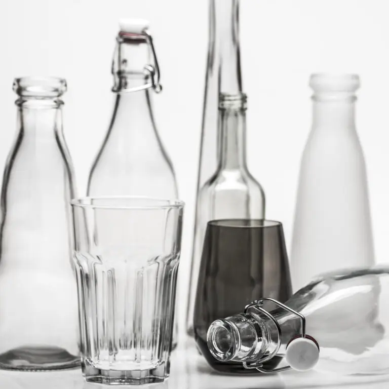  (2193) Botteglia Nero präsentiert: Modern, Sonstige Stillleben, Stillleben