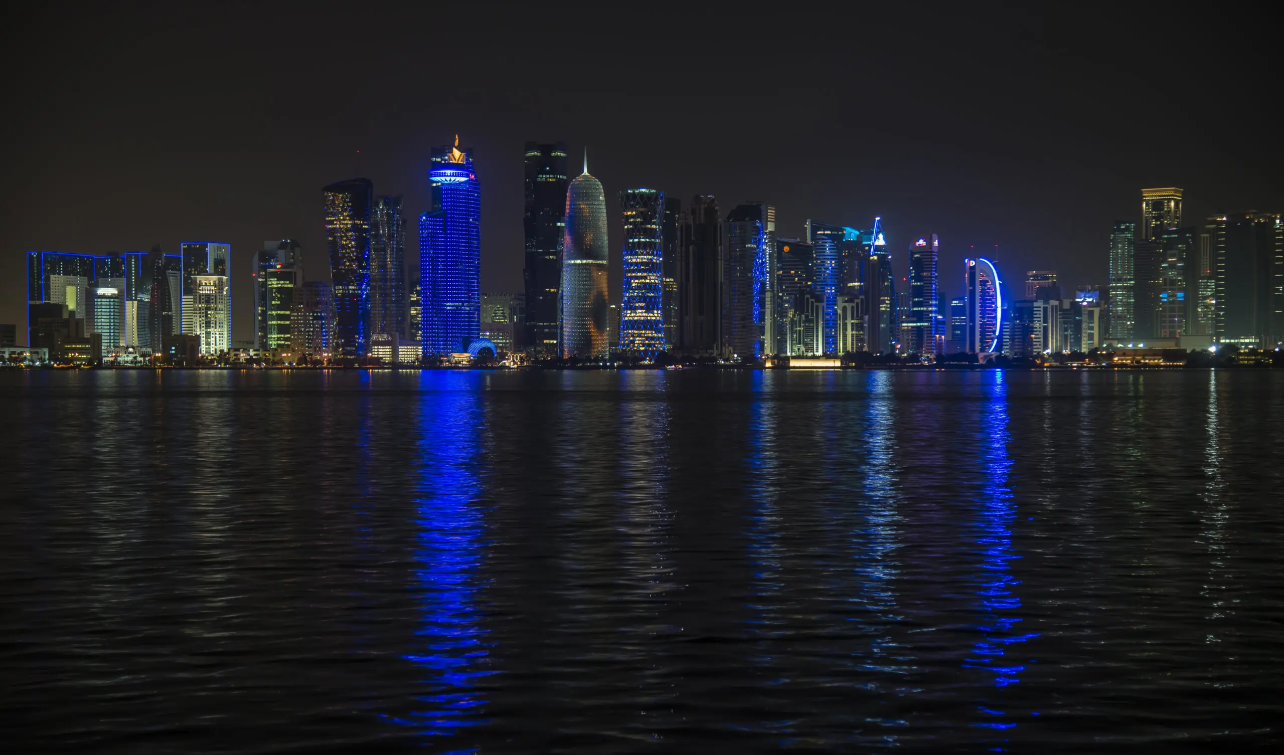 Wandbild (2165) Doha night präsentiert: Architektur,Skylines
