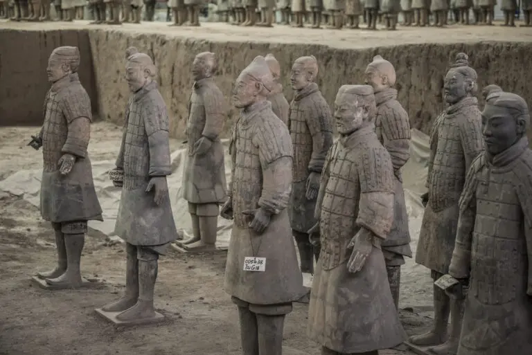  (2224) Chinese Army 4 präsentiert: Architektur, Sehenswürdigkeiten