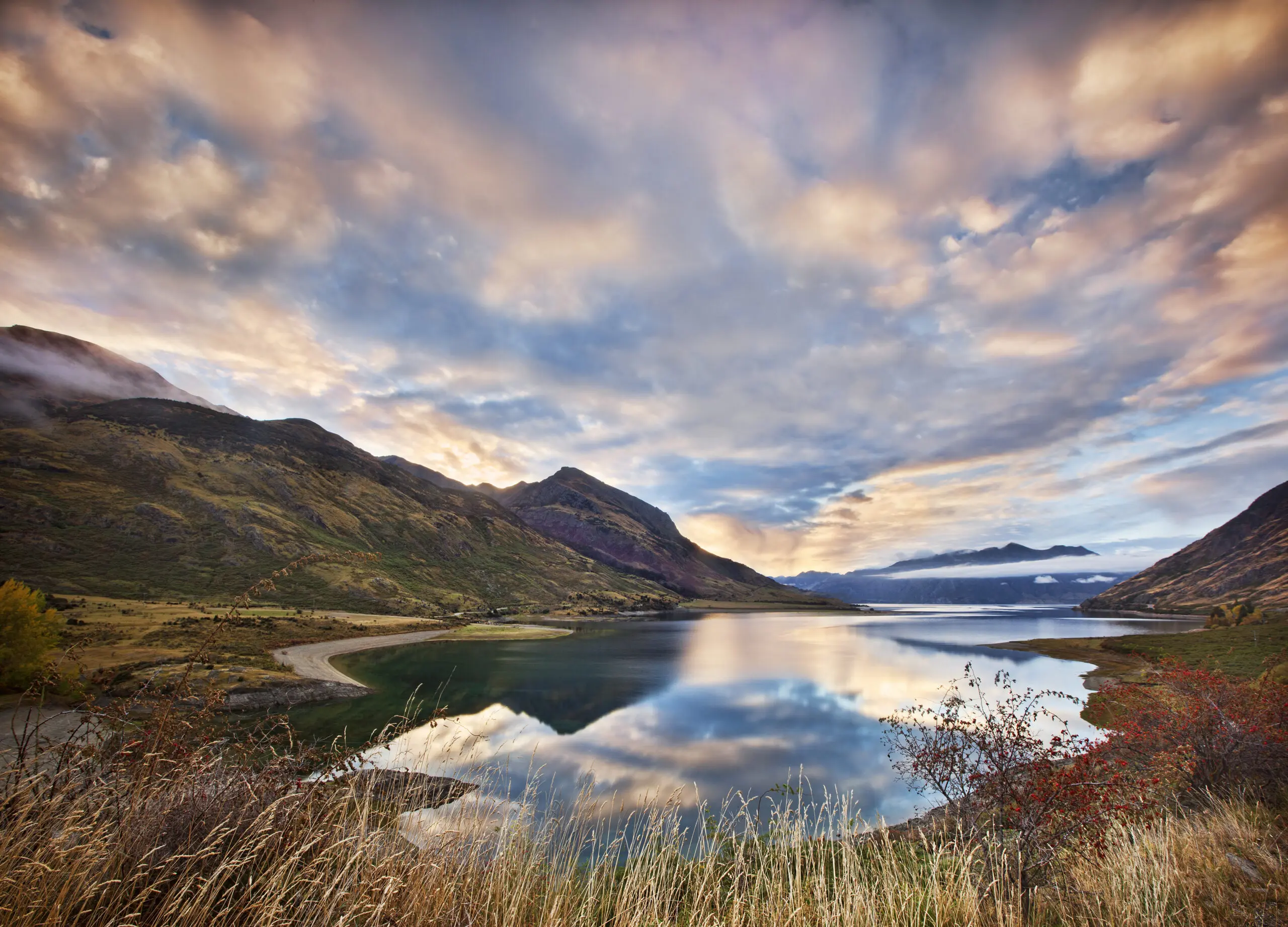 Wandbild (2671) Morning Delight at Lake Hawea präsentiert: Landschaften,Berge,Gewässer