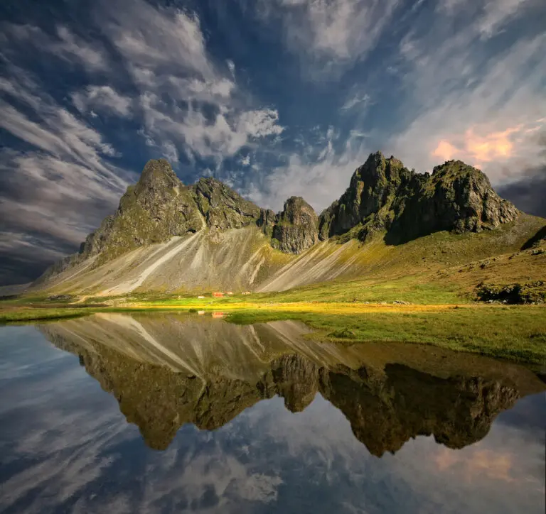  (2921) Tranquillity präsentiert: Berge, Gewässer, Landschaften, Seen, Wasser