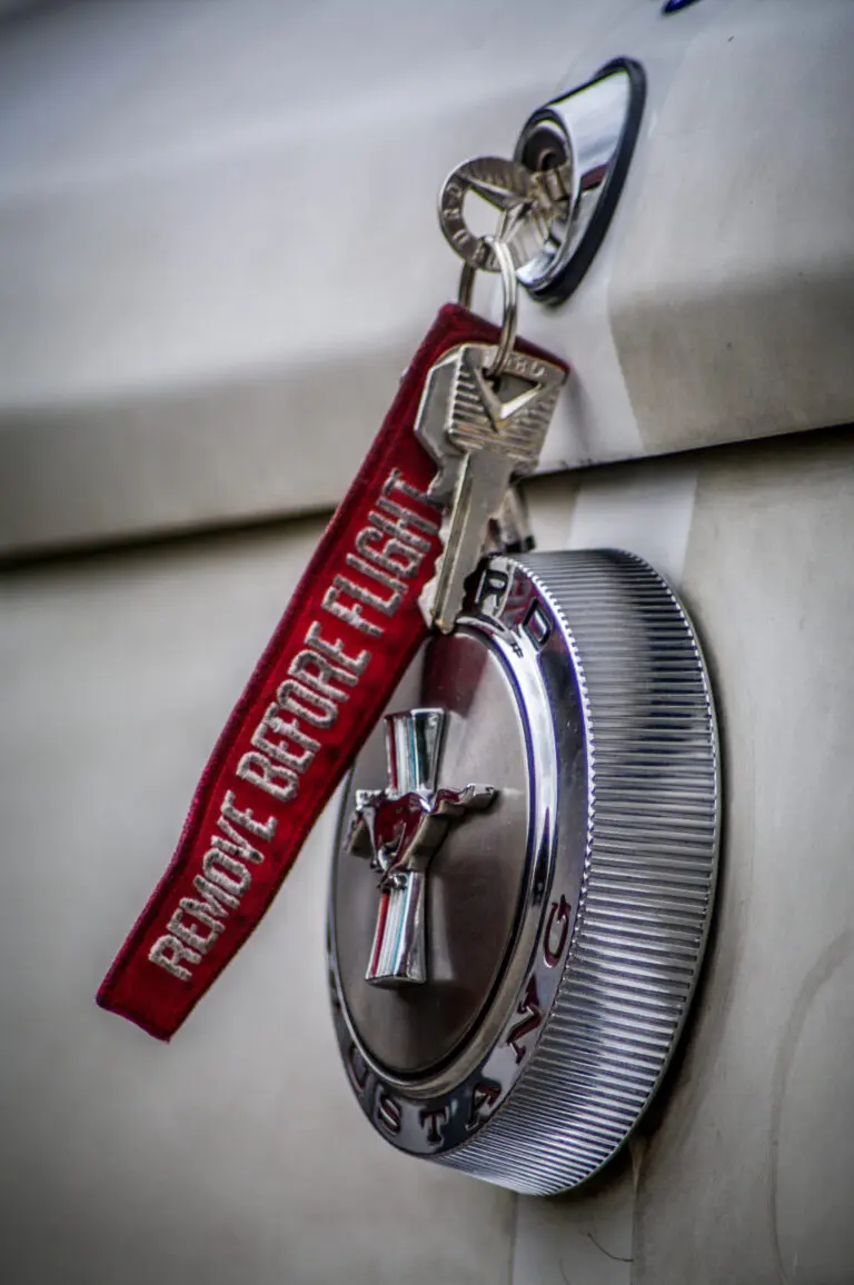  (3713) Remove before flight präsentiert: Auto, Technik