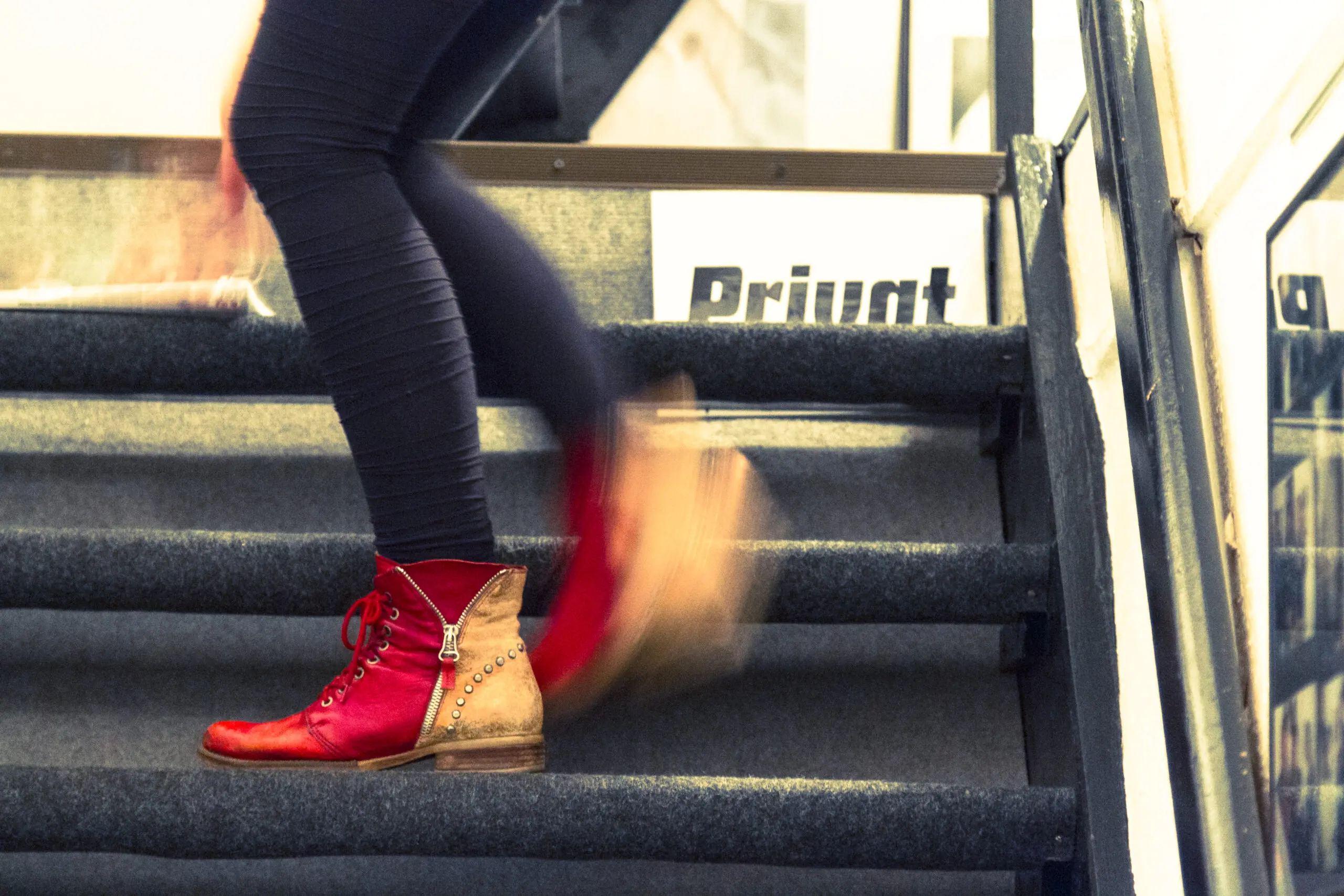 Wandbild (3881) Komm …. präsentiert: Stillleben,Menschen,Architektur,Treppe,Sonstige Stillleben