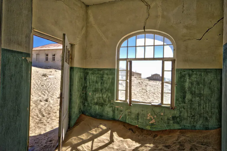 Ghosttown Door to desert