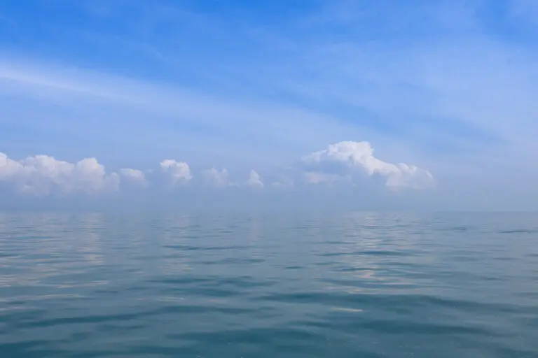 Diving Clouds