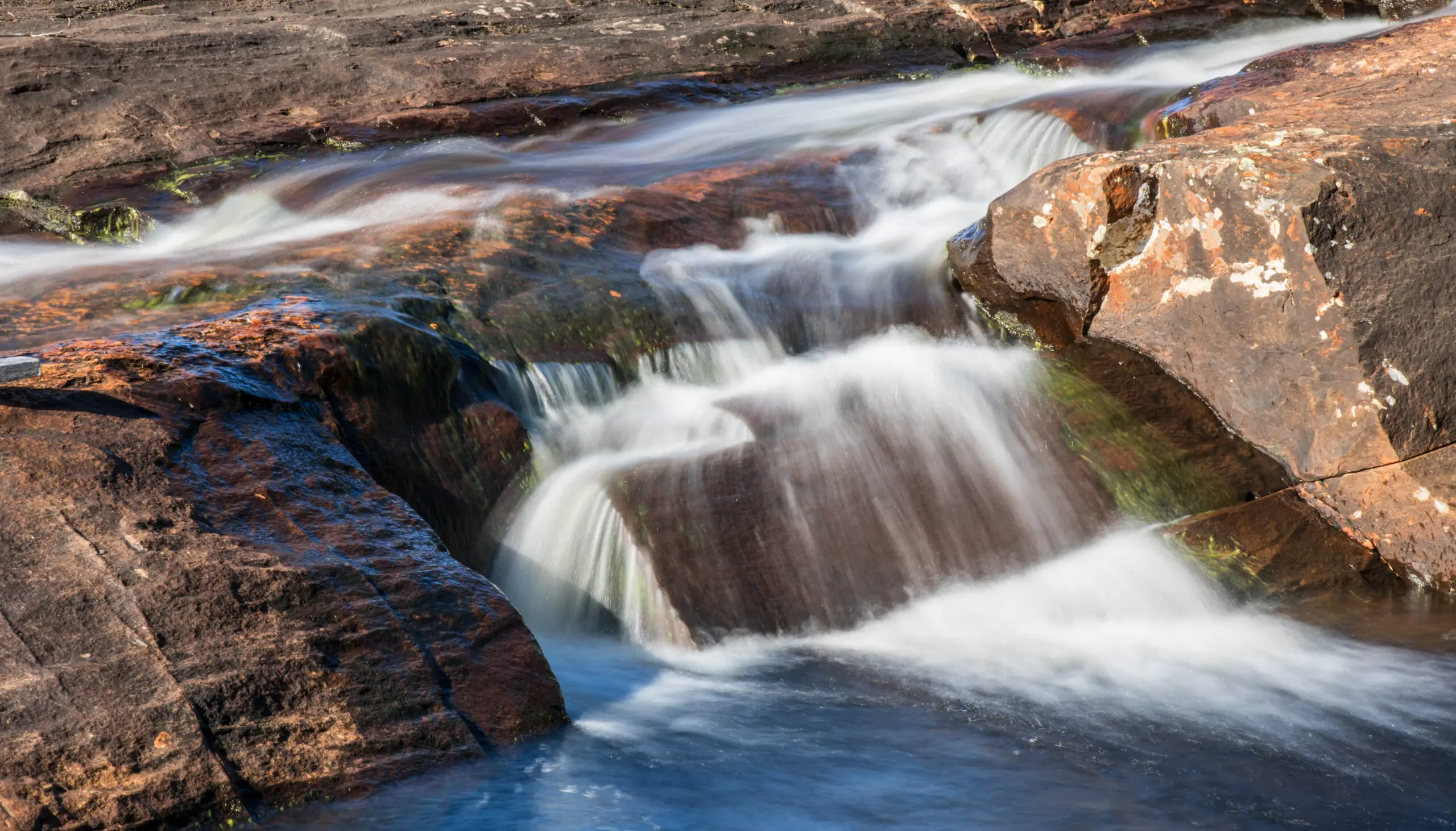 Wandbild (4305) Wasserlauf präsentiert: Aktion-Bewegung,Wasser,Sonstige Naturdetails