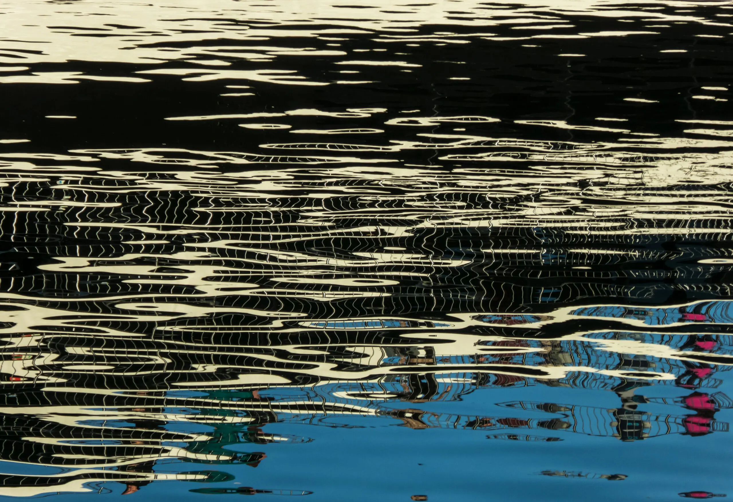 Wandbild (4324) Spiegelung präsentiert: Abstrakt,Sonstige Naturdetails