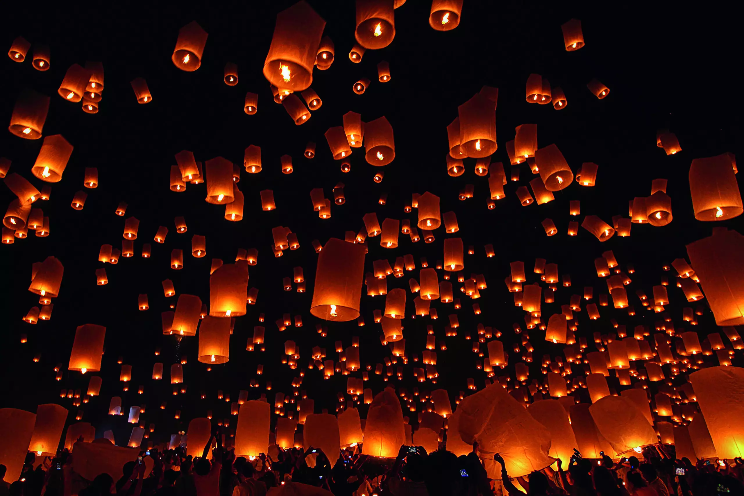 Wandbild (4364) Floating Lanterns präsentiert: Aktion-Bewegung,Menschen,Zen & Wellness,Menschengruppen,Aktion pur