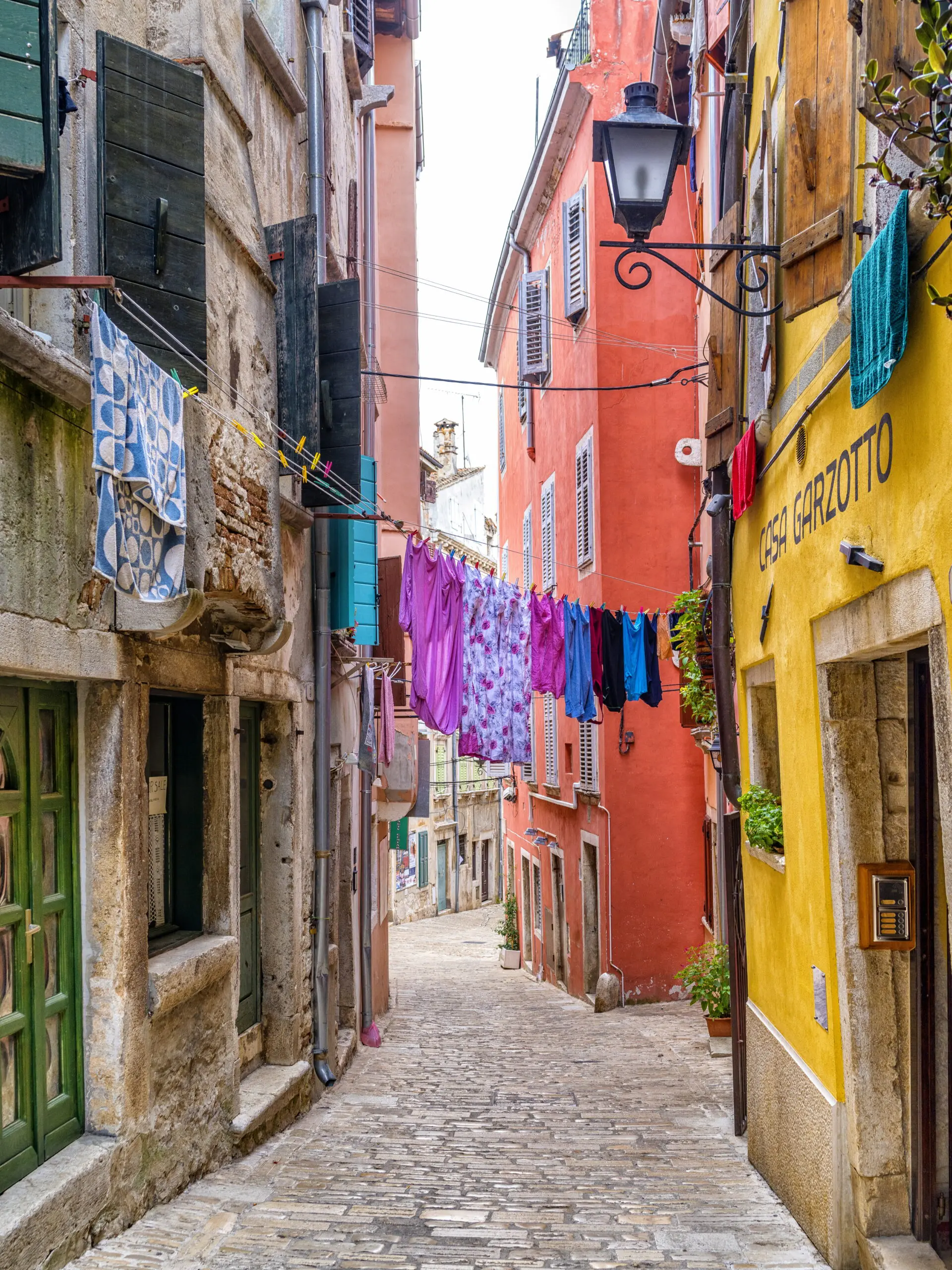 Wandbild (4679) Kremer Susanne – Altstadt Rovinj präsentiert: Architektur,Details und Strukturen,Kreatives,Häuser,Sehenswürdigkeiten,Sonstige Architektur,Treppe,Sonstiges Kreatives,Architekturdetails