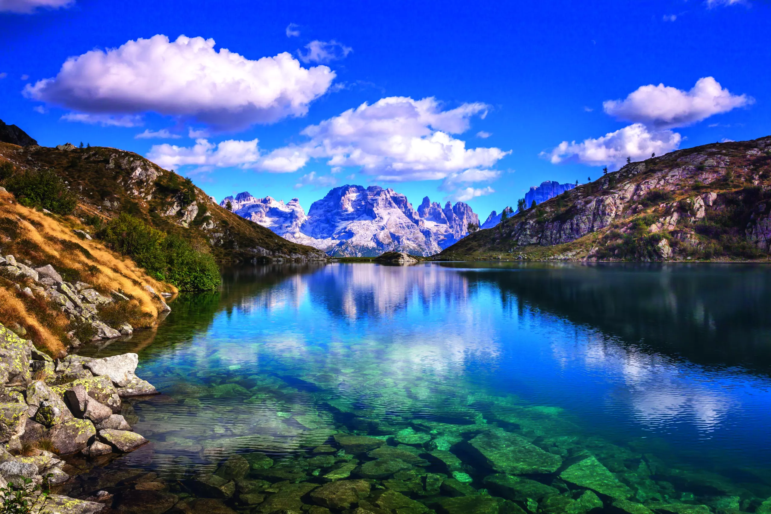 Wandbild (4633) Fantuz Olimpio – Provinz Trient präsentiert: Wasser,Natur,Landschaften,Bäume,Gräser,Wälder,Wege,Berge,Frühling,Gewässer,Wasserspiegelungen