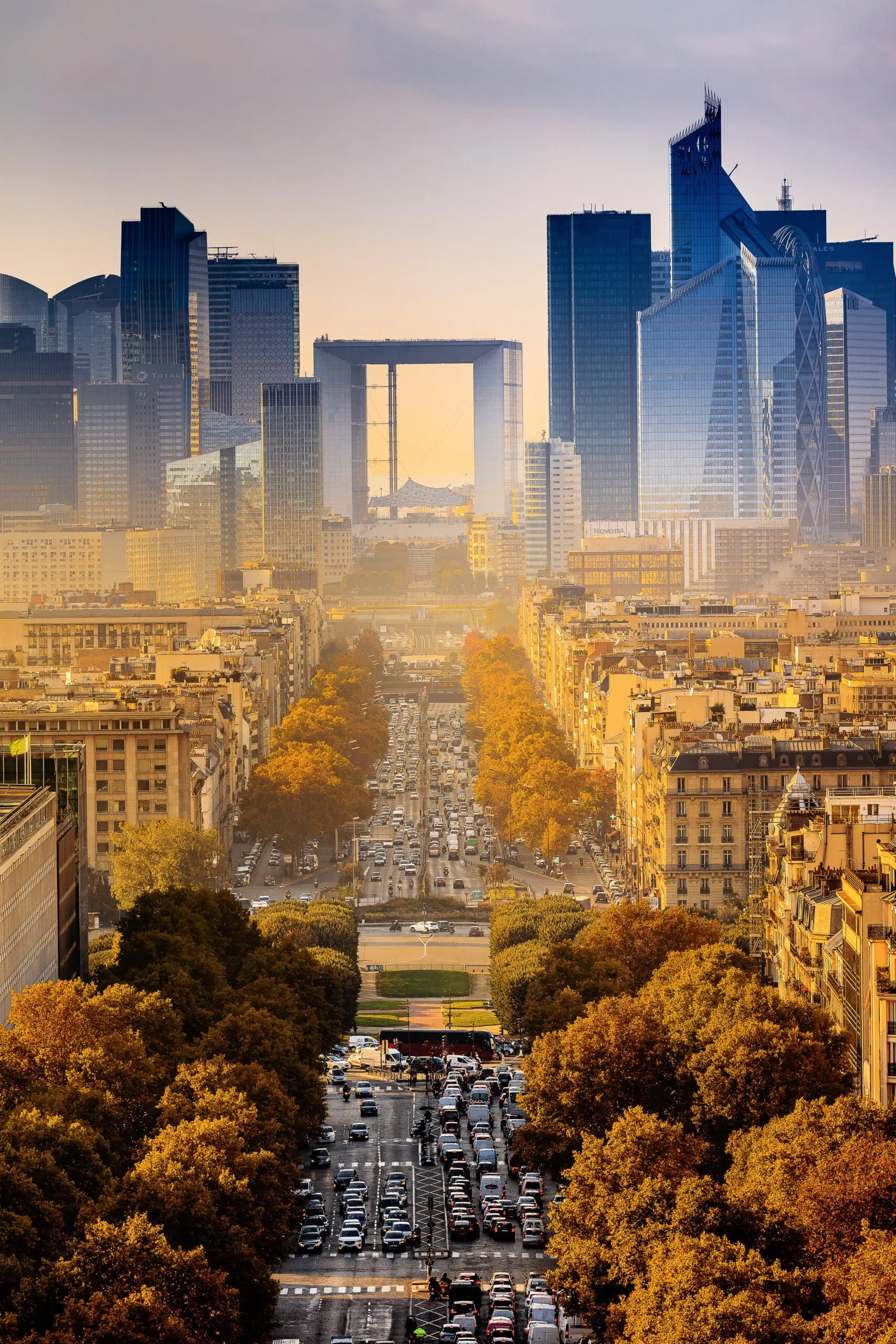 Wandbild (4627) Bartuccio A. – Champs-Élysées at sunset präsentiert: Architektur,Natur,Landschaften,Häuser,Skylines,Sonstige Architektur,Sehenswürdigkeiten,Herbst,Luftaufnahmen