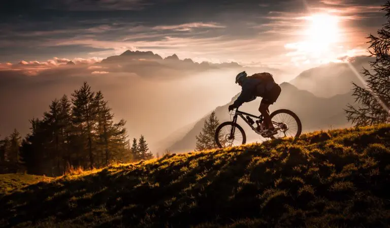  (4791) Golden hour biking präsentiert:  