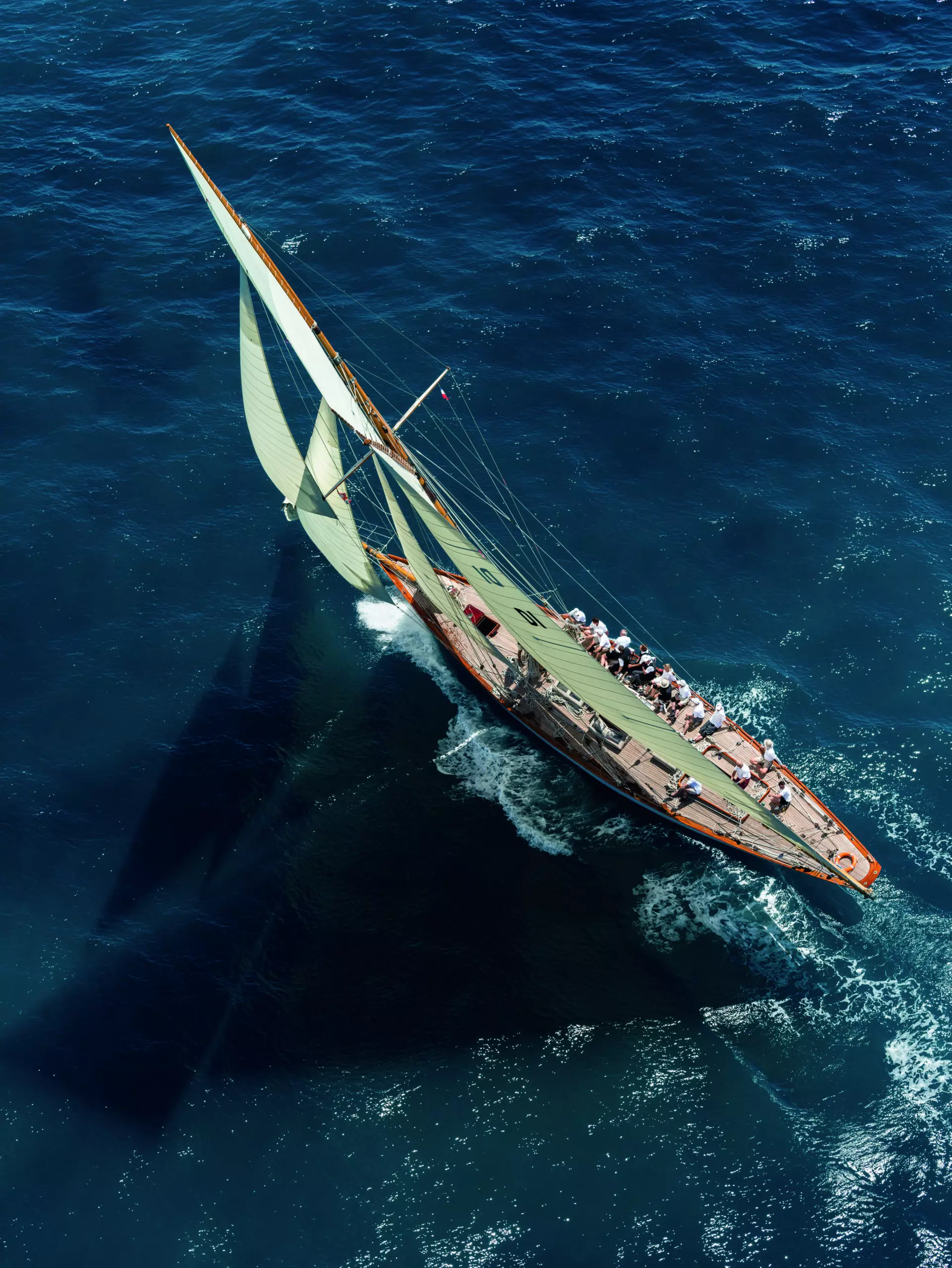 Wandbild (4860) Team in race präsentiert: Aktion-Bewegung,Landschaften,Menschen,Natur,Wasser,Gew&auml;sser,Luftaufnahmen,Sommer,Frauen,M&auml;nner,Menschengruppen,Wassersport,Meere