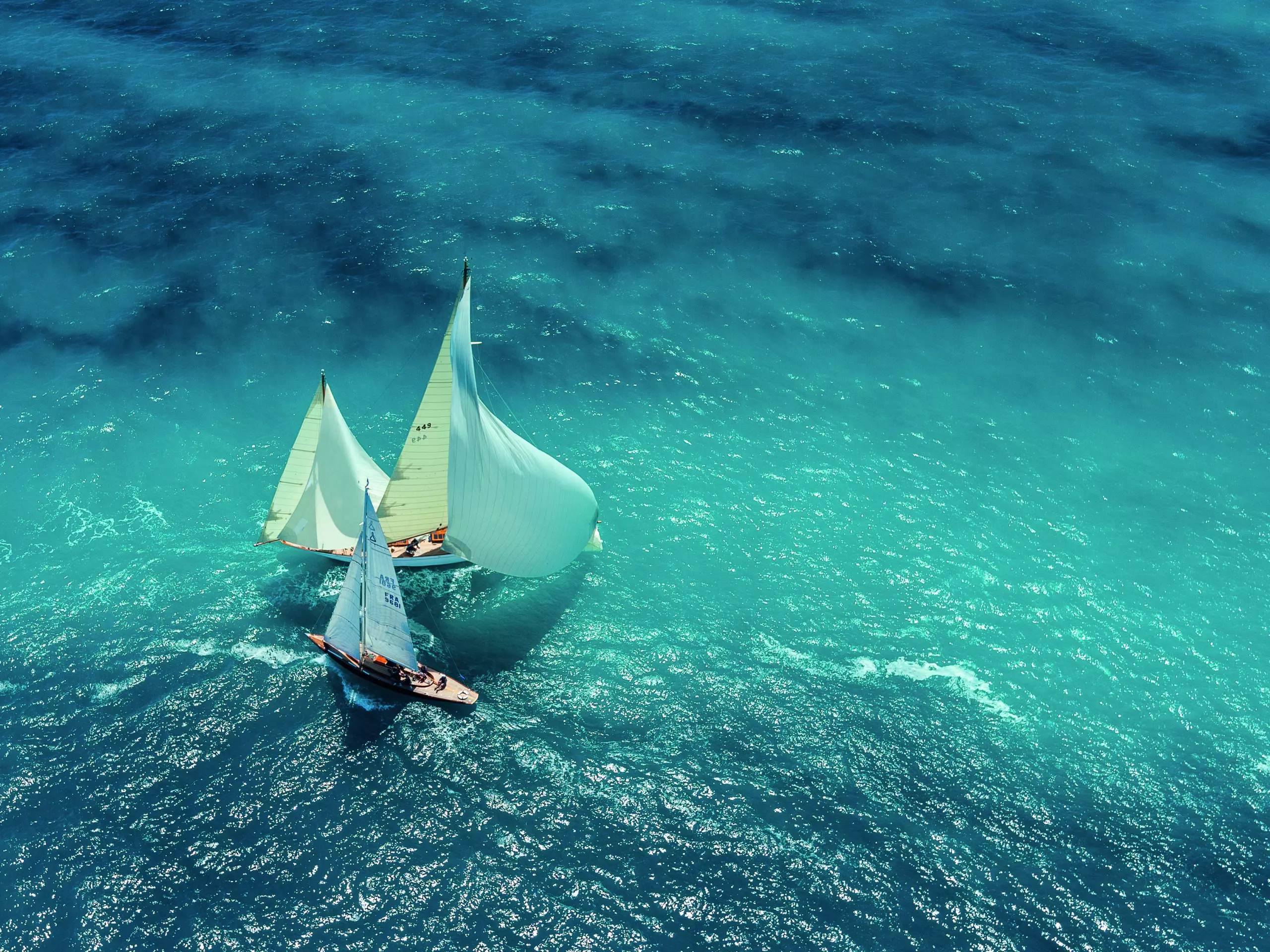 Wandbild (5167) Croissement bleu by Marc Pelissier präsentiert: Aktion-Bewegung,Wasser,Details und Strukturen,Landschaften,Wassersport,Meere