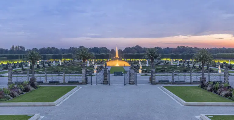  (5189) Herrenhäuser Gärten Panorama by Patrice von Collani präsentiert: Architektur, Landschaften, Parkanlagen und Gärten