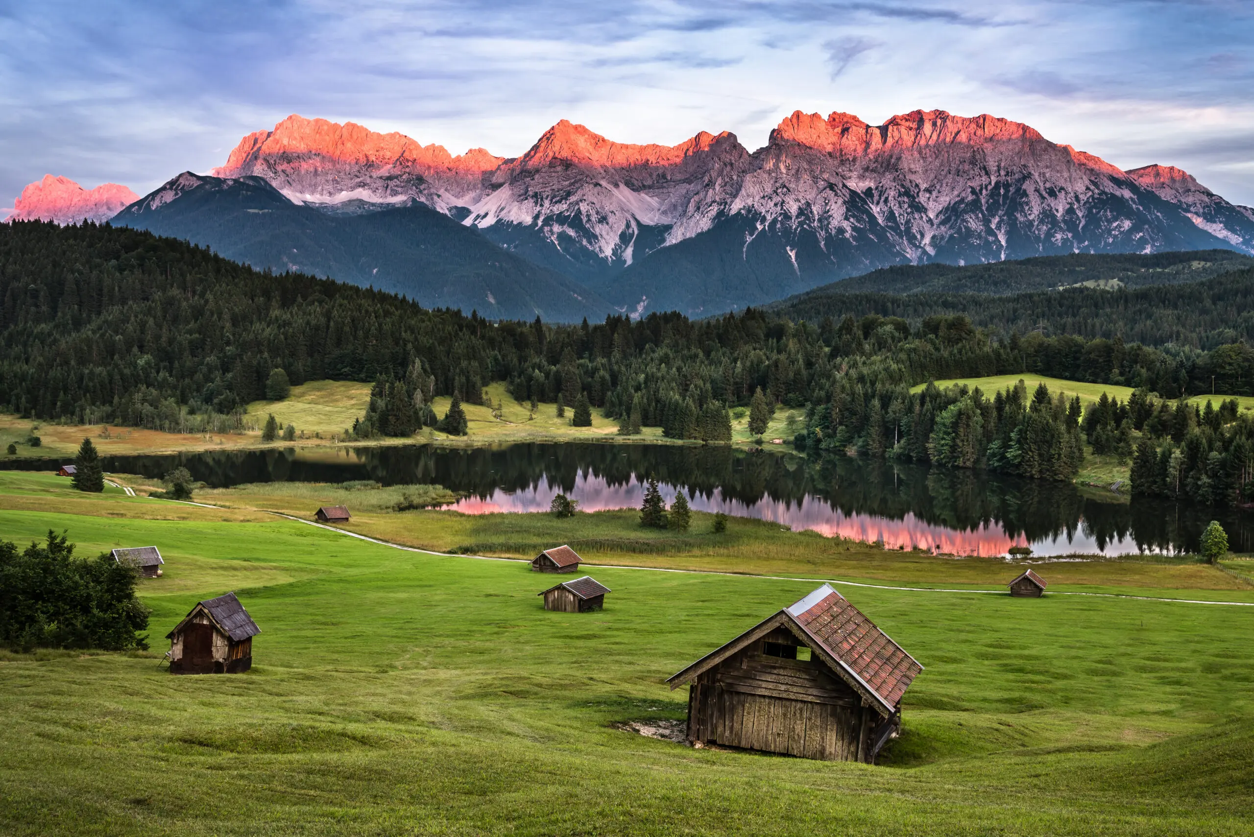 Geroldsee mit Blick auf das Karwendel-Gebirge