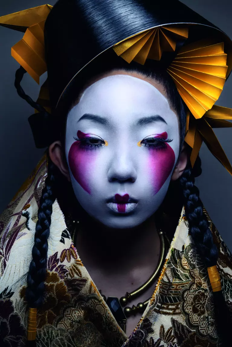  (5564) Untitled by Akiomi Kuroda,1x.com präsentiert: Frauen, Kreatives, Menschen, Portraits, Sonstiges Kreatives