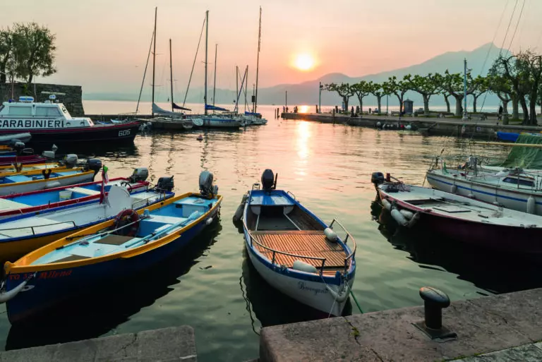 harbour at sunset Torri del Benaco by Franco Cogoli/HUBER IMAGES