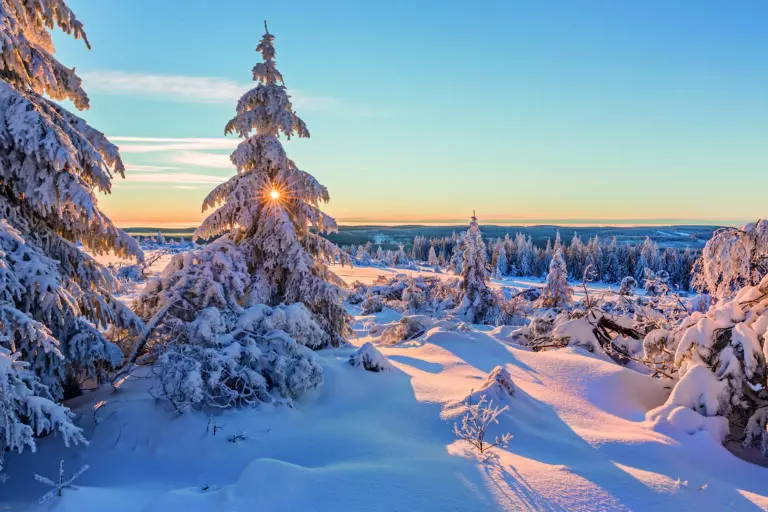 magical moment by Reinhard Schmid/HUBER IMAGES