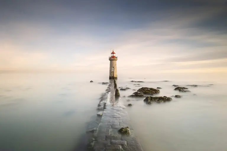 Lighthouse by Jose Beut,1x.com
