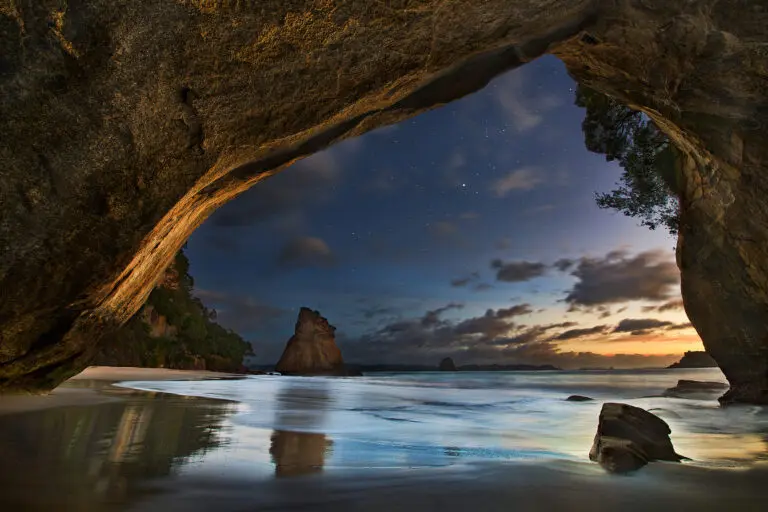 Cathedral Cove by Yan Zhang