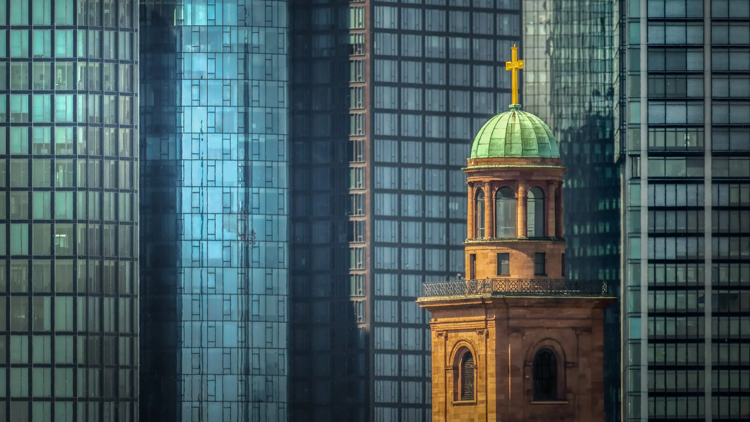 Wandbild (29725) urban lighthouse by Stephan Ruckert präsentiert: Architektur,H&auml;user,Skylines,Sehensw&uuml;rdigkeiten